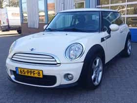 MINI Mini (2011) thumbnail 4