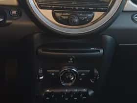 MINI Mini (2011) thumbnail 9