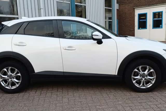 Mazda CX-3 (2016) thumbnail 3