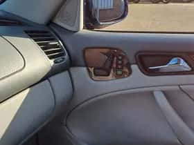 Mercedes-Benz CLK-Klasse (2000) thumbnail 15