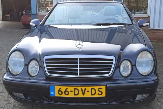 Mercedes-Benz CLK-Klasse (2000) thumbnail 4