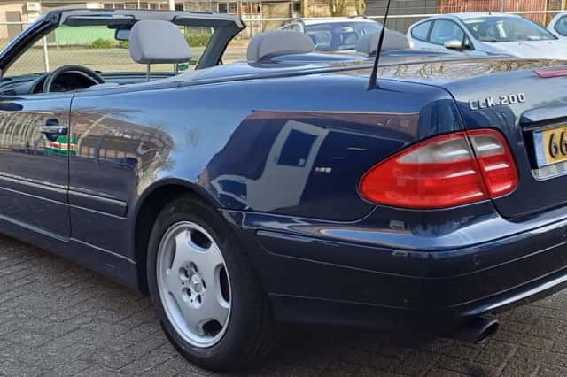 Mercedes-Benz CLK-Klasse (2000) thumbnail 9