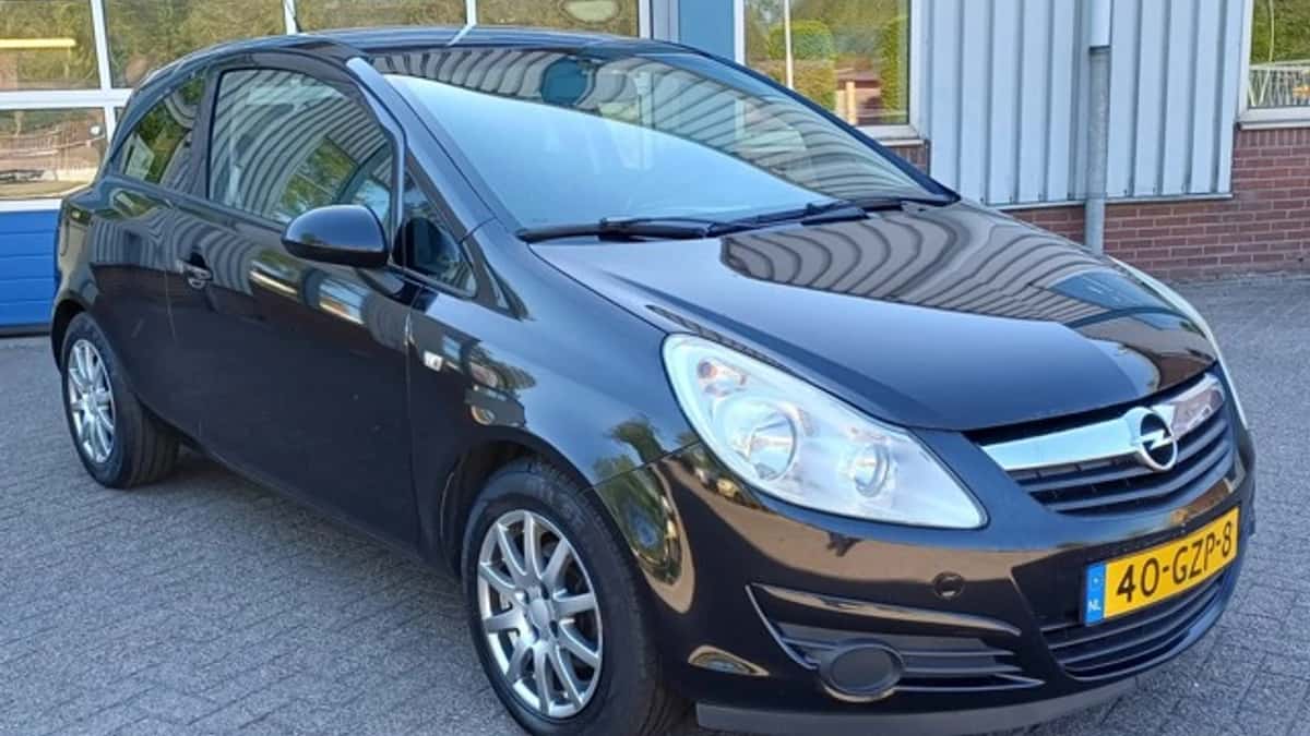 Opel Corsa (2008) — foto 1