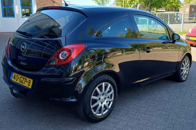 Opel Corsa (2008) thumbnail 7