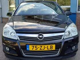 Opel Astra (2008) thumbnail 4