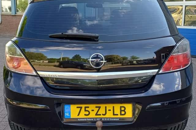 Opel Astra (2008) thumbnail 7
