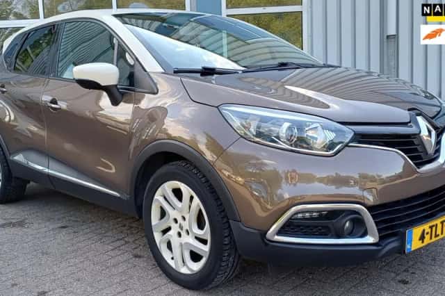 Renault Captur (2014) thumbnail 2
