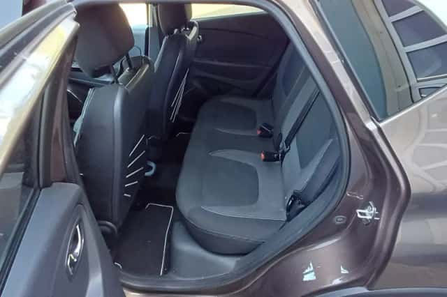 Renault Captur (2014) thumbnail 12