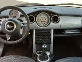 MINI Mini (2001) thumbnail 13