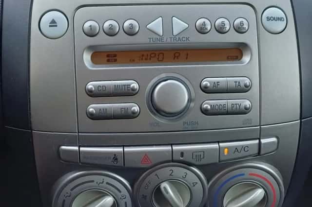 Daihatsu Sirion 2 (2009) thumbnail 5