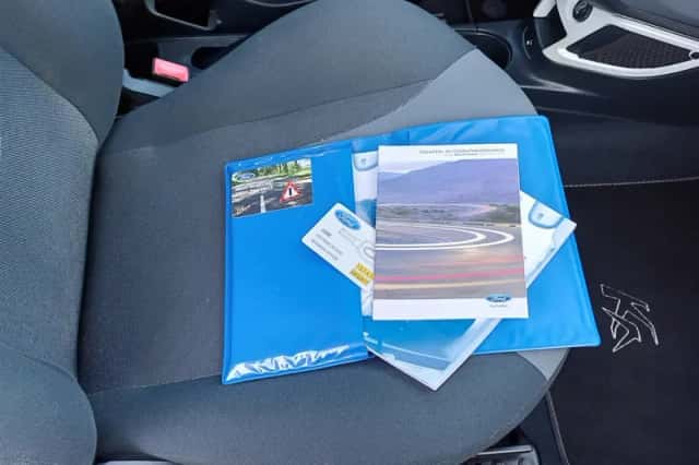 Ford Ka (2015) thumbnail 4