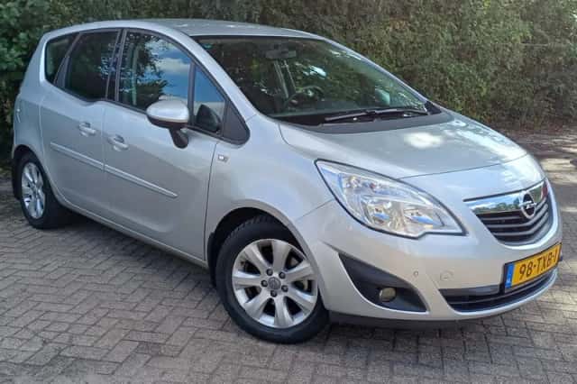 Opel Meriva (2012) thumbnail 2