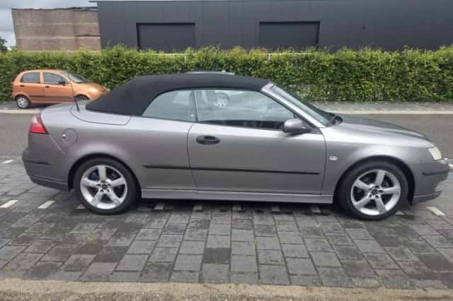 Saab 9-3 (2004) thumbnail 4