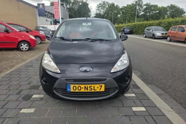 Ford Ka (2010) thumbnail 2