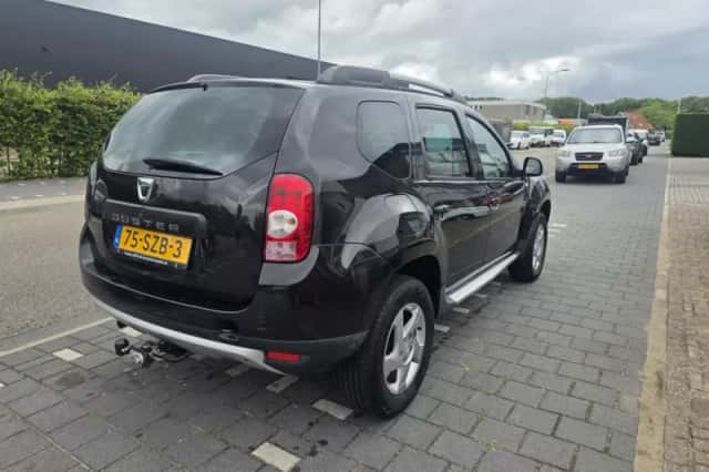 Dacia Duster (2012) thumbnail 5