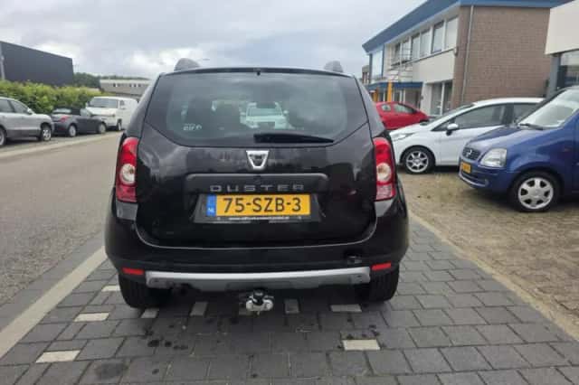 Dacia Duster (2012) thumbnail 6