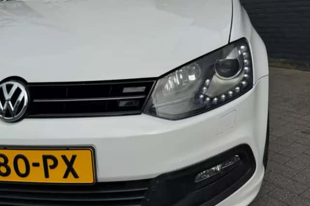 Volkswagen Polo (2013) thumbnail 3