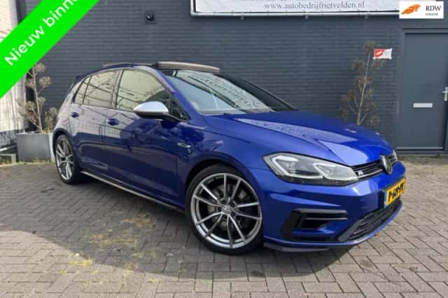 Volkswagen Golf (2017) thumbnail 1