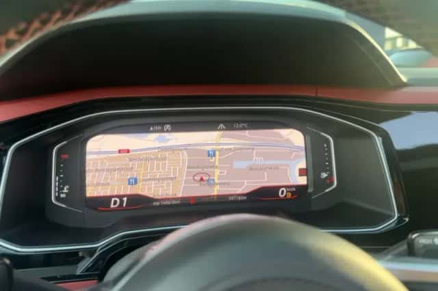 Volkswagen Polo (2019) thumbnail 2
