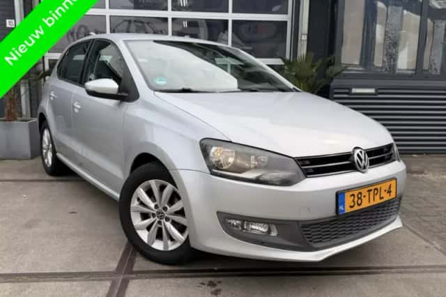 Volkswagen Polo (2012) thumbnail 1