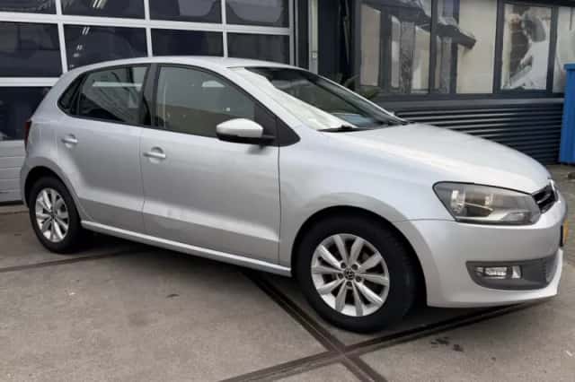 Volkswagen Polo (2012) thumbnail 3