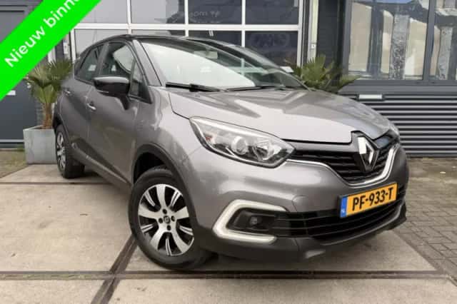 Renault Captur (2017) thumbnail 1