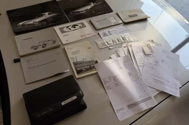 Mercedes-Benz SL-Klasse (1994) thumbnail 2
