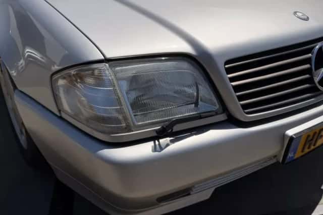 Mercedes-Benz SL-Klasse (1994) thumbnail 6