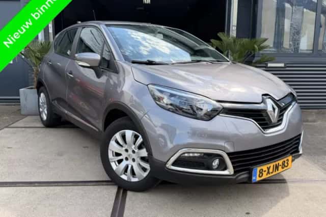 Renault Captur (2014) thumbnail 1