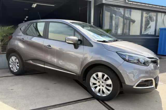 Renault Captur (2014) thumbnail 5