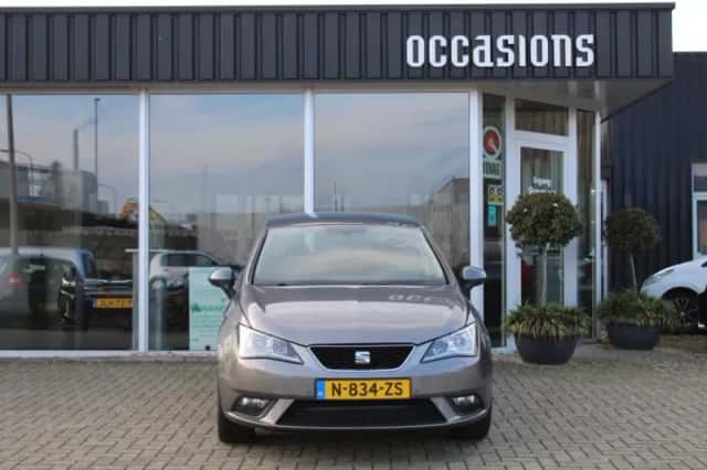 SEAT Ibiza (2016) thumbnail 4