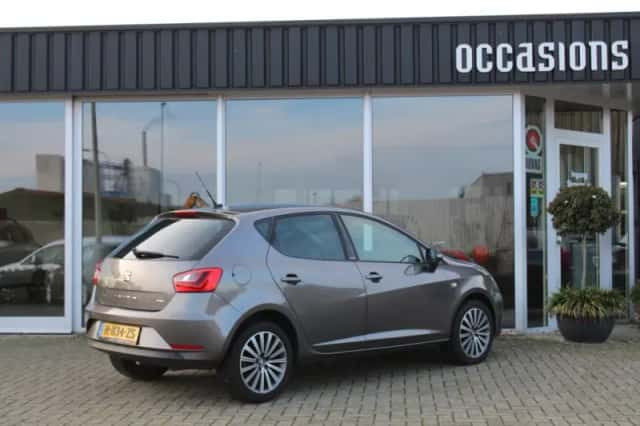 SEAT Ibiza (2016) thumbnail 6