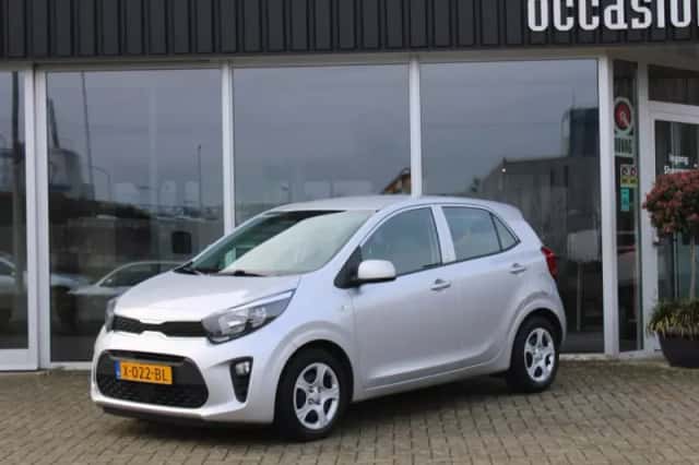 Kia Picanto (2023) thumbnail 4