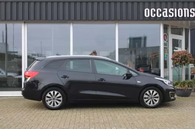 Kia Cee'd (2018) thumbnail 2