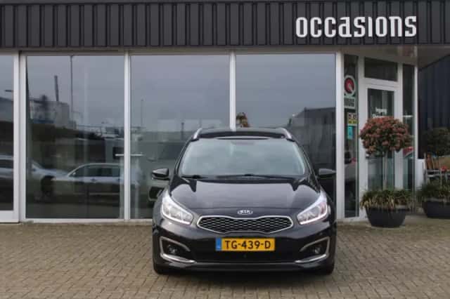 Kia Cee'd (2018) thumbnail 3