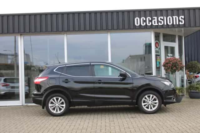 Nissan Qashqai (2017) thumbnail 2