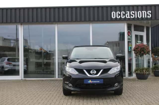 Nissan Qashqai (2017) thumbnail 3
