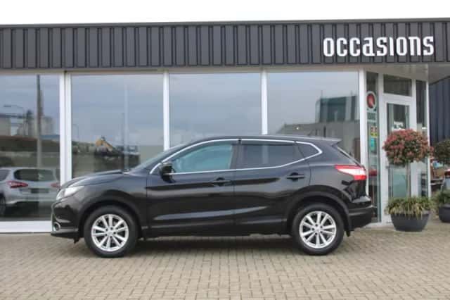 Nissan Qashqai (2017) thumbnail 5