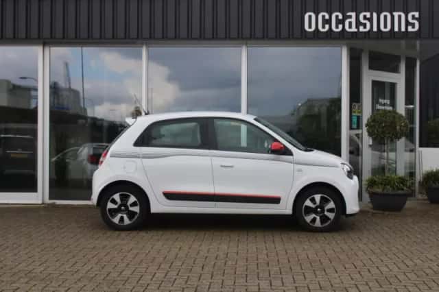 Renault Twingo (2018) thumbnail 2