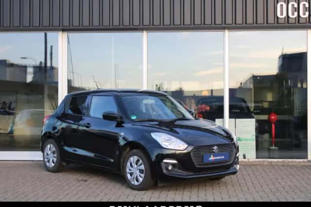 Suzuki Swift (2018) thumbnail 1