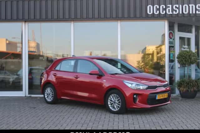 Kia Rio (2018) thumbnail 1