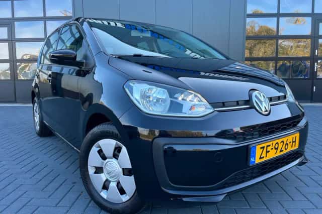 Volkswagen Up! (2019) thumbnail 4