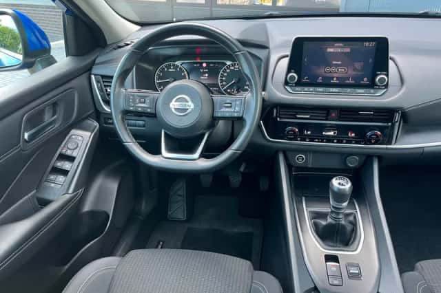 Nissan Qashqai (2022) thumbnail 3
