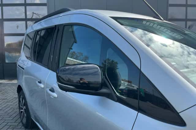 Renault Kangoo (2023) thumbnail 3