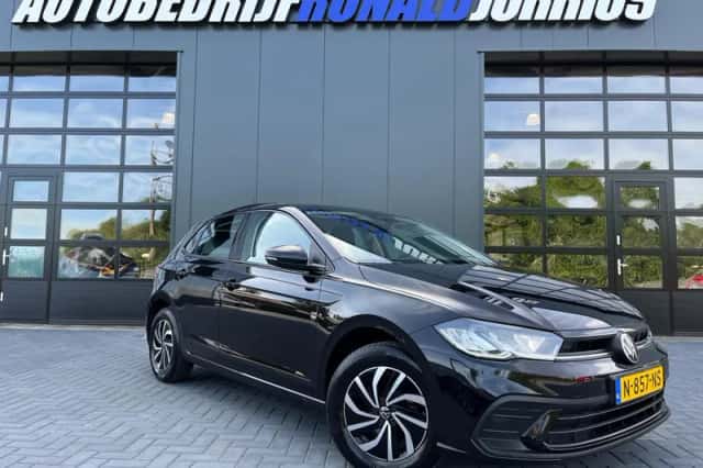 Volkswagen Polo (2021) thumbnail 1