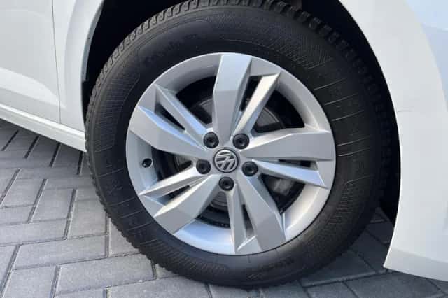 Volkswagen Polo (2019) thumbnail 4