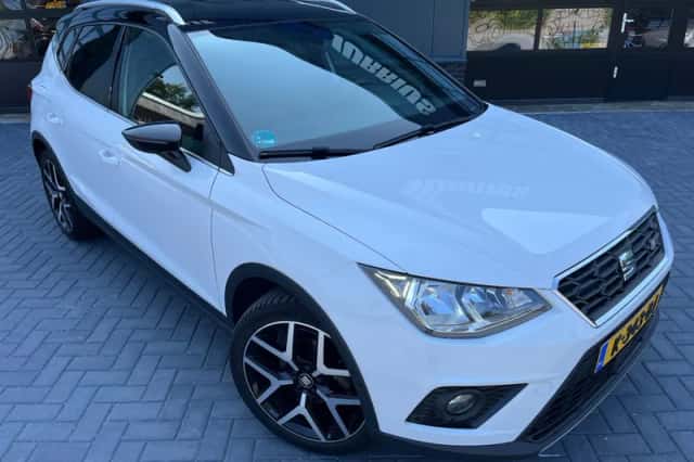 SEAT Arona (2020) thumbnail 2