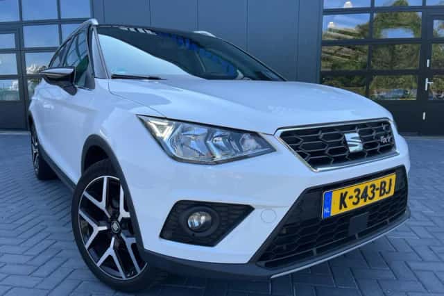 SEAT Arona (2020) thumbnail 3