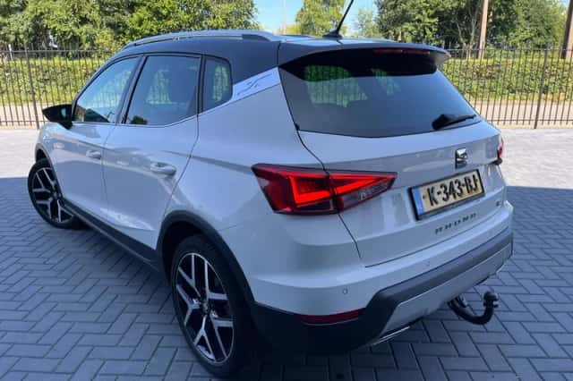 SEAT Arona (2020) thumbnail 5