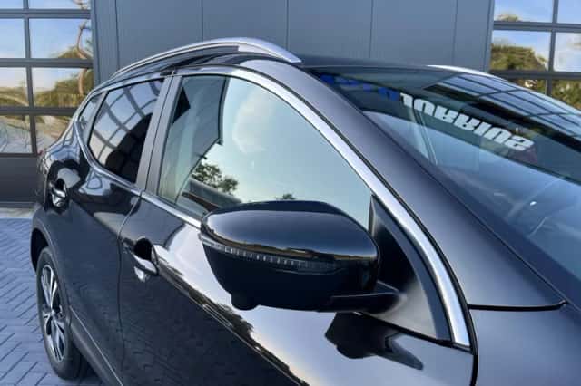 Nissan Qashqai (2021) thumbnail 4